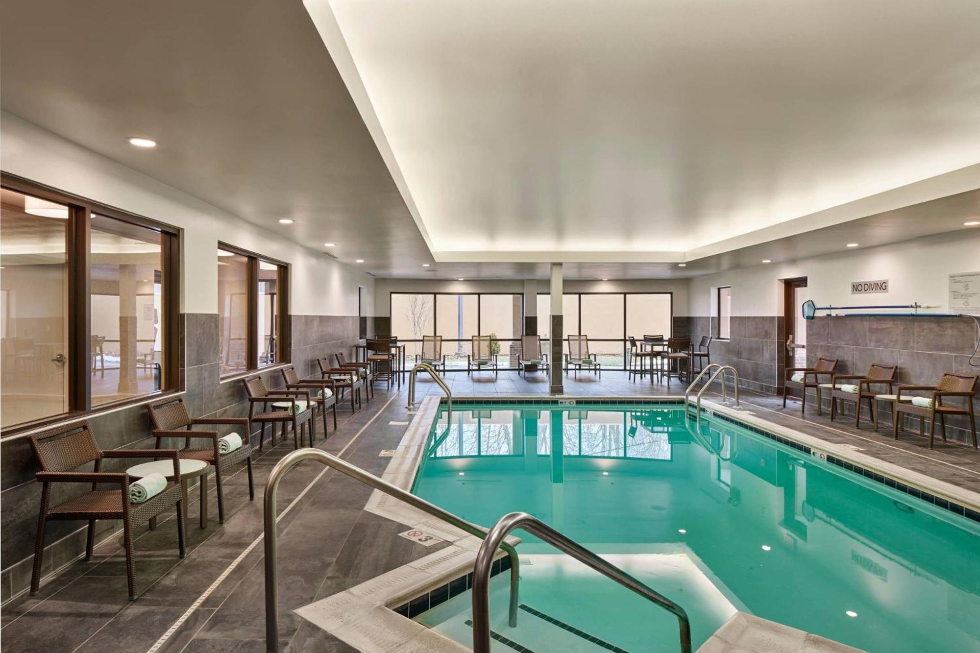 Hotel Courtyard Philadelphia/Langhorne Exterior foto