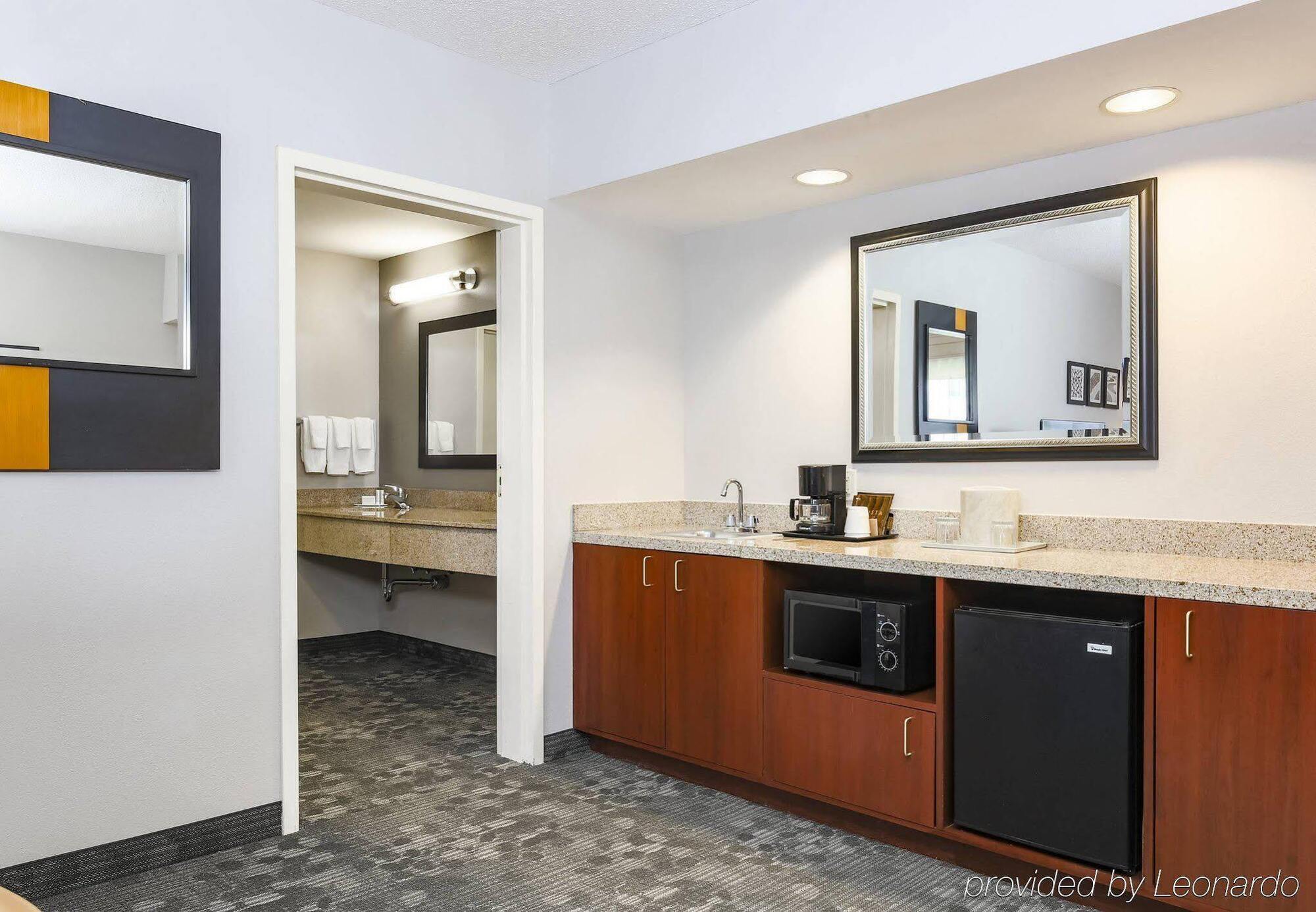 Hotel Courtyard Philadelphia/Langhorne Exterior foto